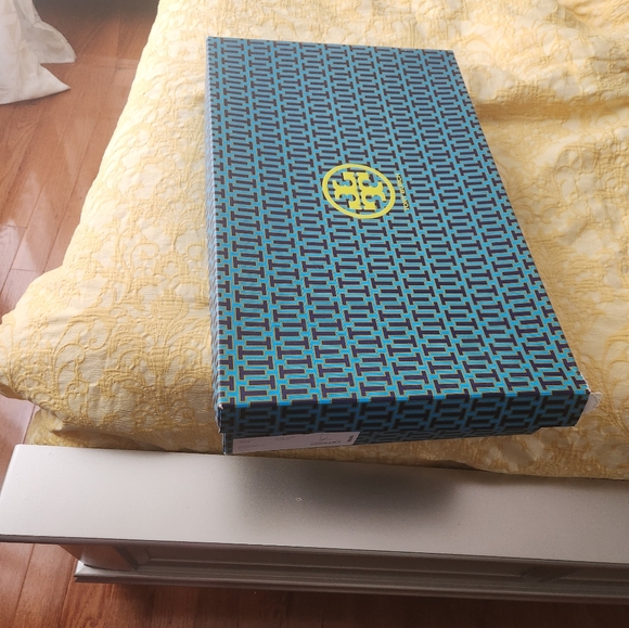 Tory burch boots - Picture 5 of 6